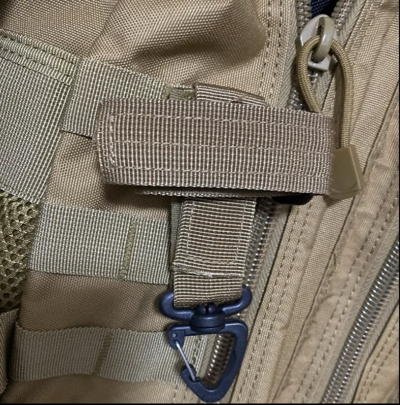 ONE SHEAR® Tactical MOLLE Carabiner Buckle – Multi-Use Nylon Storage Hook for Gloves, Rope & Gear